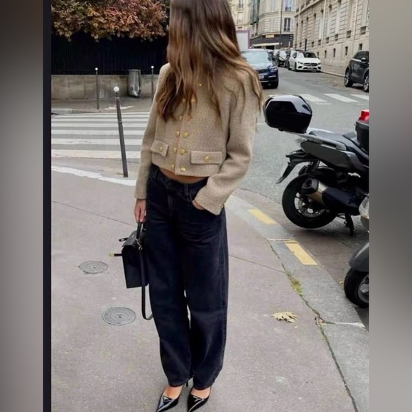 Authentic Celine Beige Tweed Blazer with Gold Buttons - Picture 7 of 7